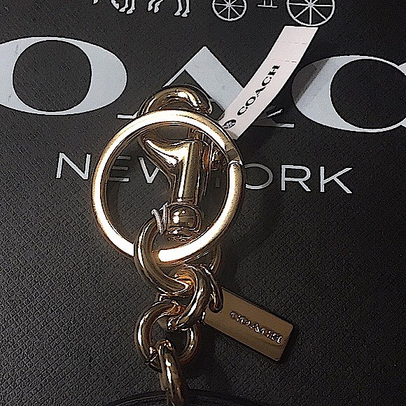 COACH BAD GIRLS CLUB BAG CHARM SIGNATURE CANVAS - Picture 6 of 12